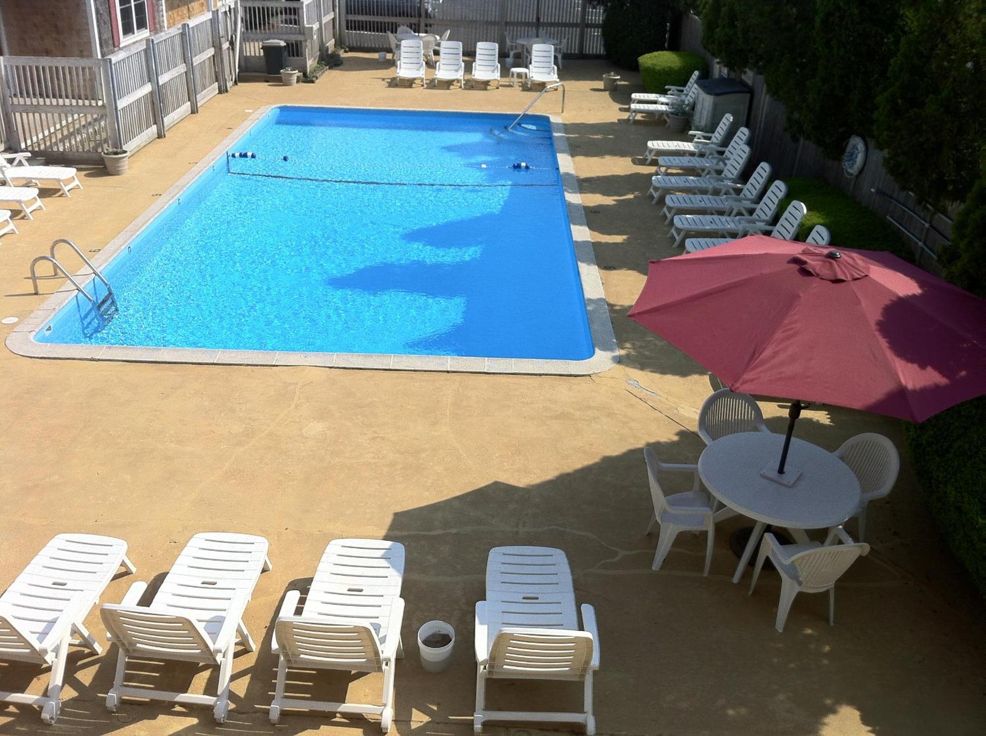 Holiday Hill Inn & Suites Dennisport Exteriör bild