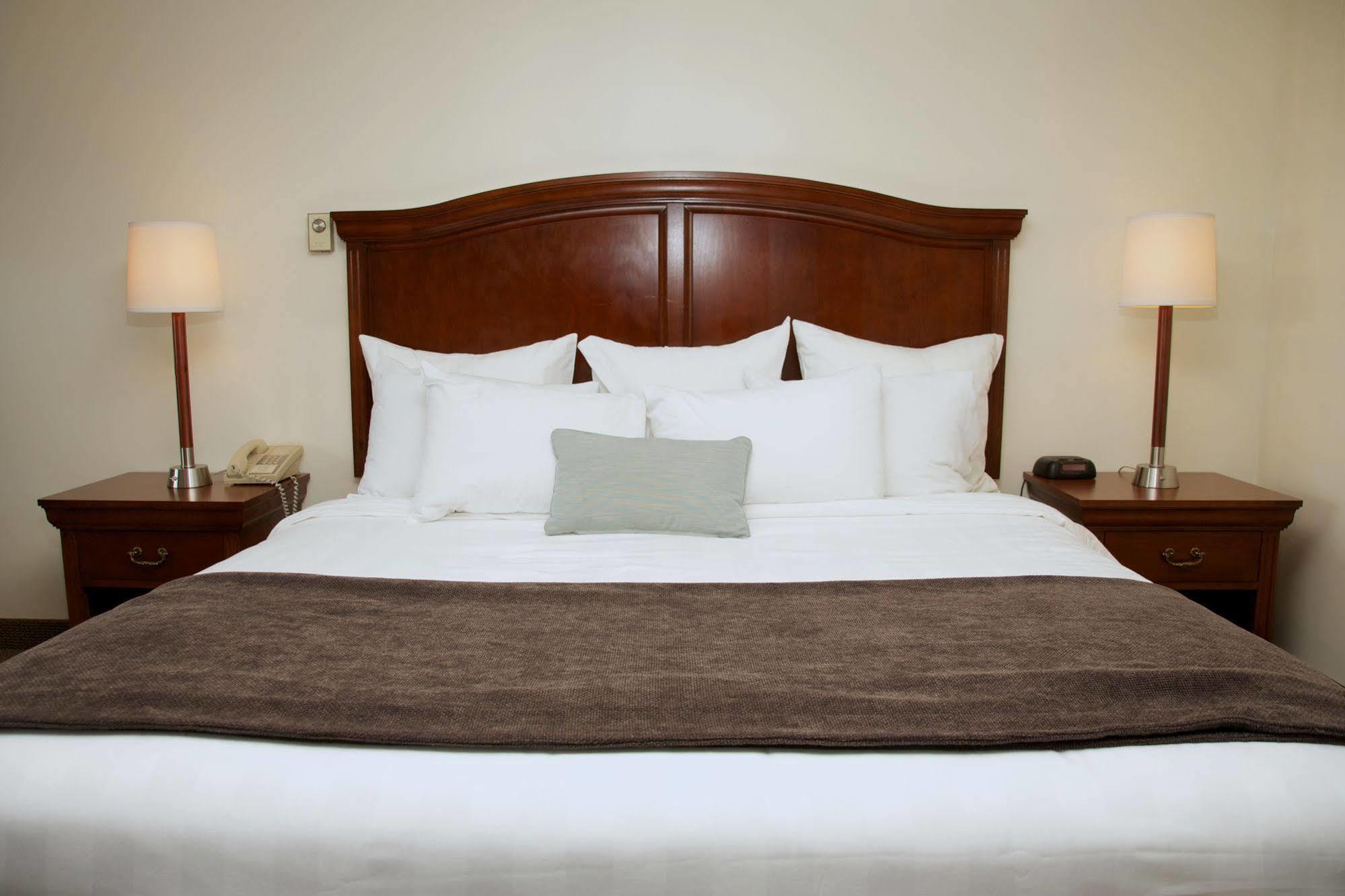 Holiday Hill Inn & Suites Dennisport Exteriör bild