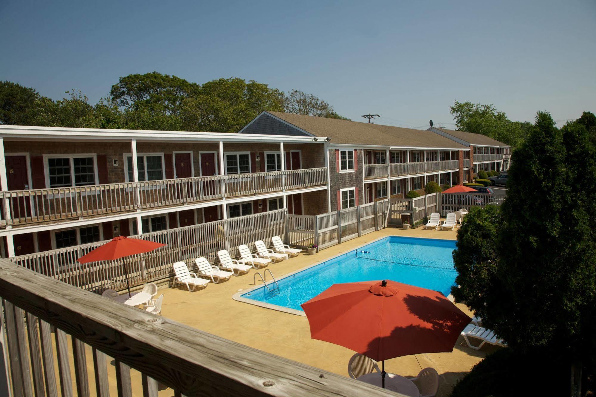 Holiday Hill Inn & Suites Dennisport Exteriör bild